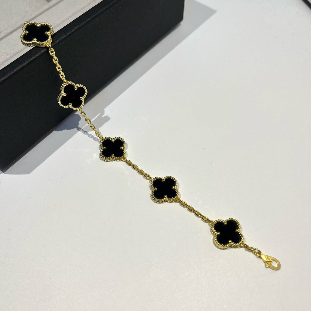 Lucky Clover 5-Motiv Armband – Black Onyx Kollektion