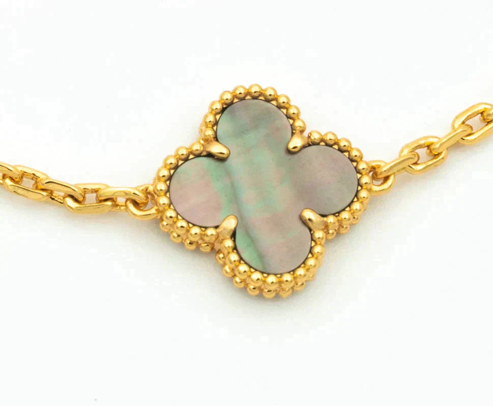 Lucky 5-Motif Clover Serenity Bracelet - Natural Grey Mother of Pearl