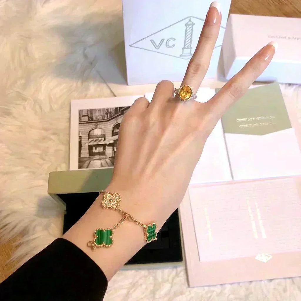 Lucky Clover 5-Motif Bracelet - Malachite Collection