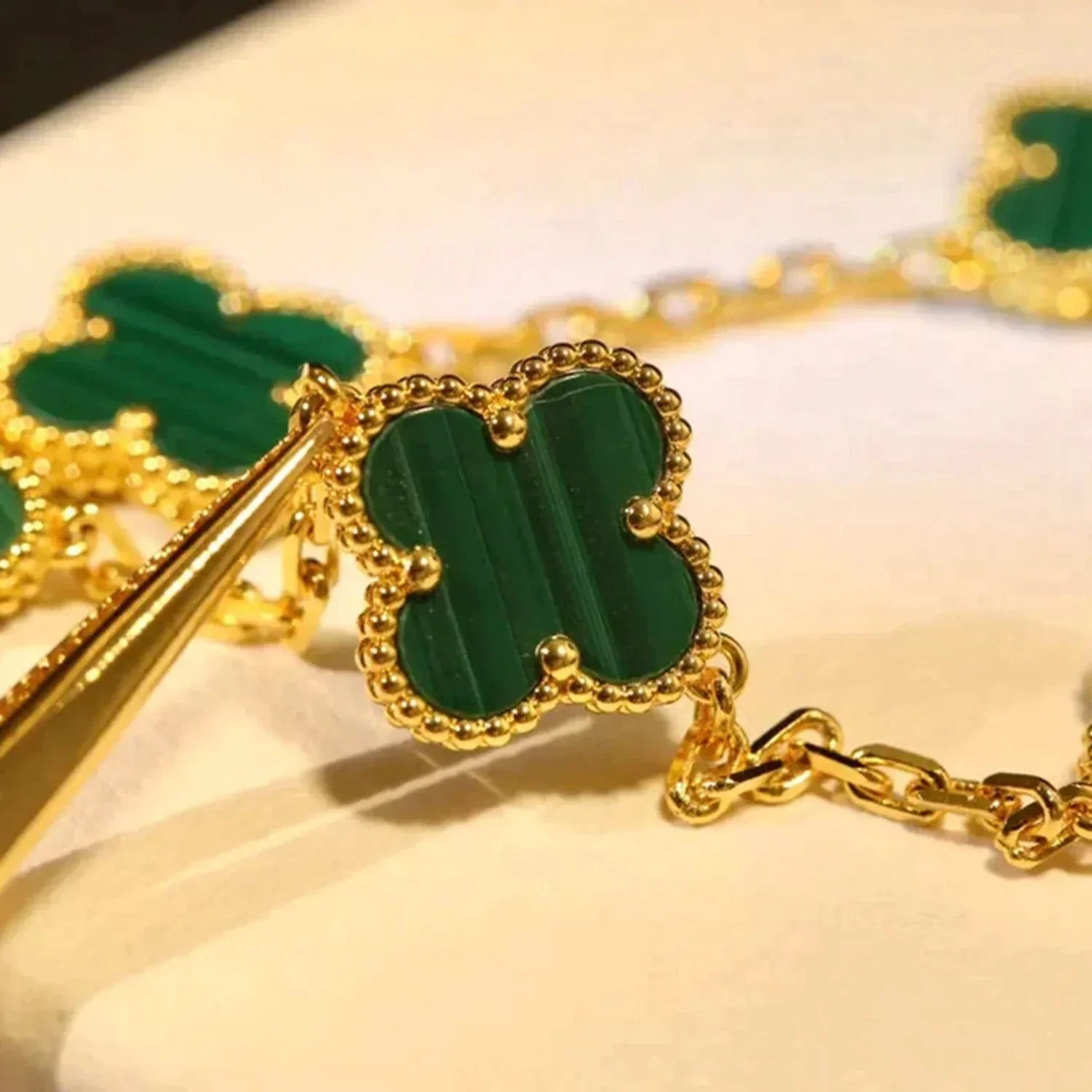 Lucky Clover 5-Motif Bracelet - Malachite Collection