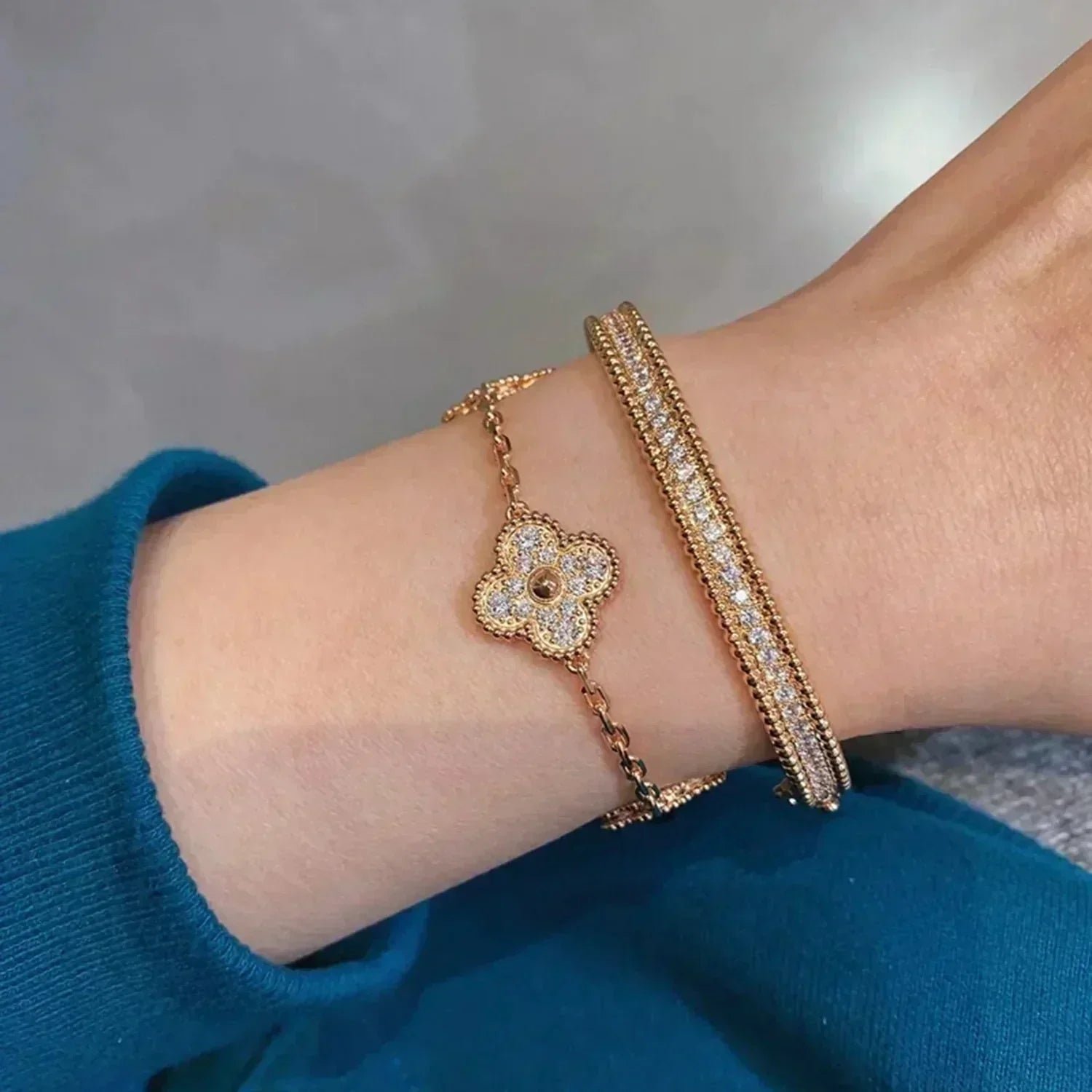 Lucky Clover 5-Motif Bracelet - Full-Diamond