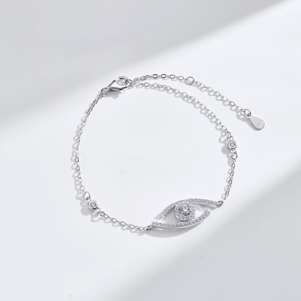 Lucky Eye Pavé-Set Diamond Bracelet
