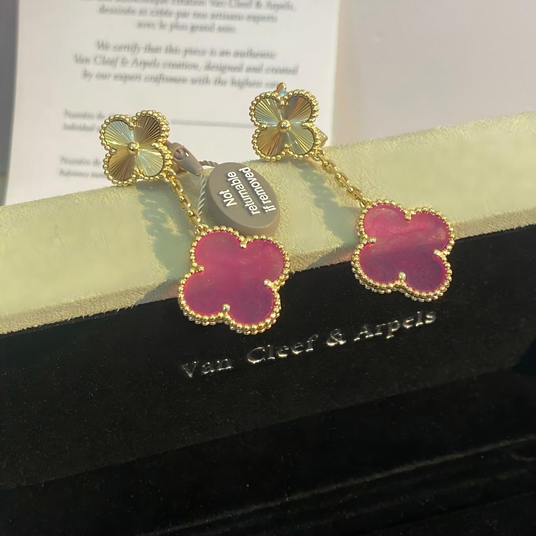 NEW CLOVER 2 MOTIF PINK ENAMEL EARRINGS