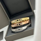 Move Noa Pavé Diamond Bangle Bracelet