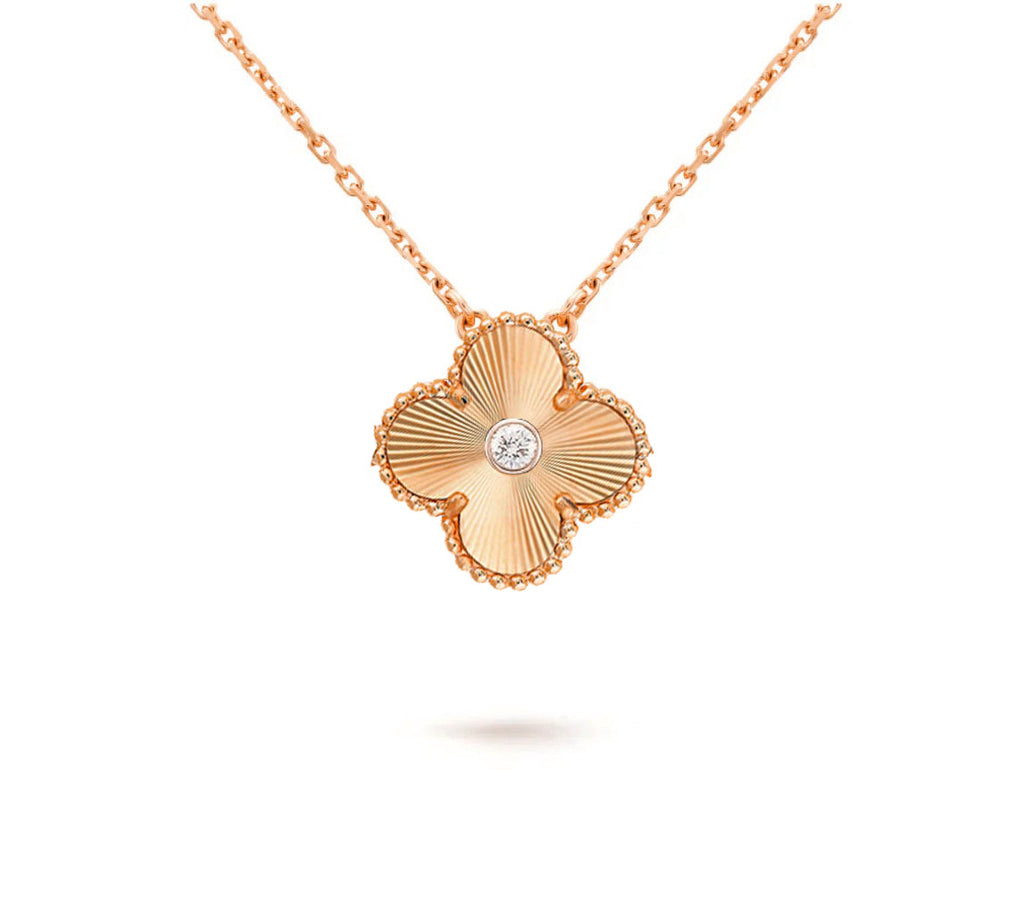 15mm Clover Flower Diamond Pendant Necklace Collection