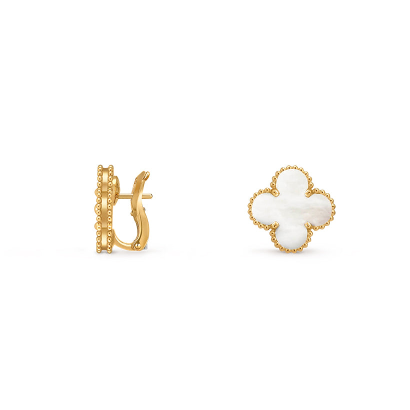 15mm Clover Flower Stud Earrings - Signature-Gold Collection