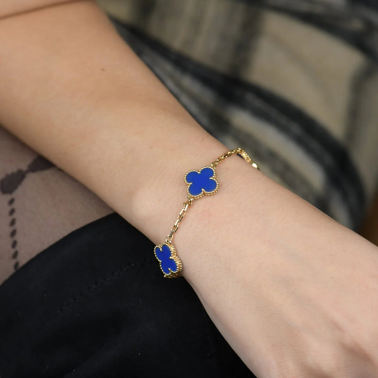 Lucky 5-Motif Clover Serenity Bracelet - Natural Blue Agate