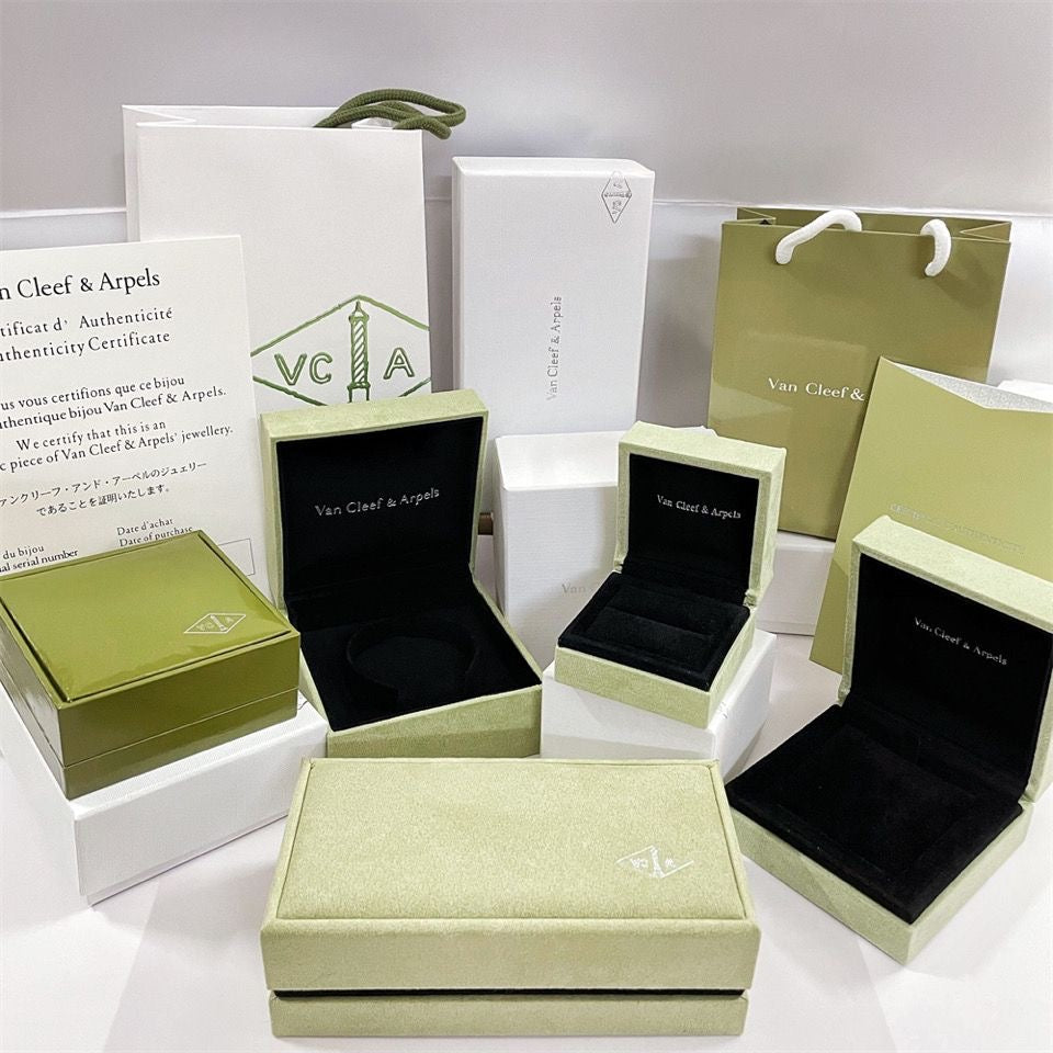 Clover Brand Jewelry Box
