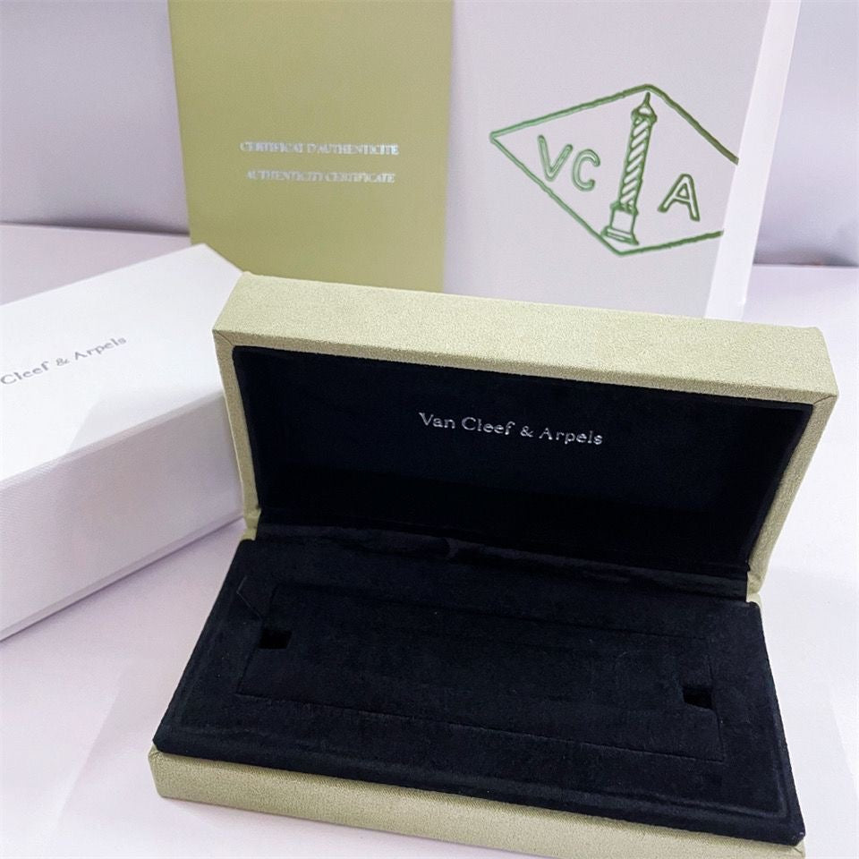 Clover Brand Jewelry Box