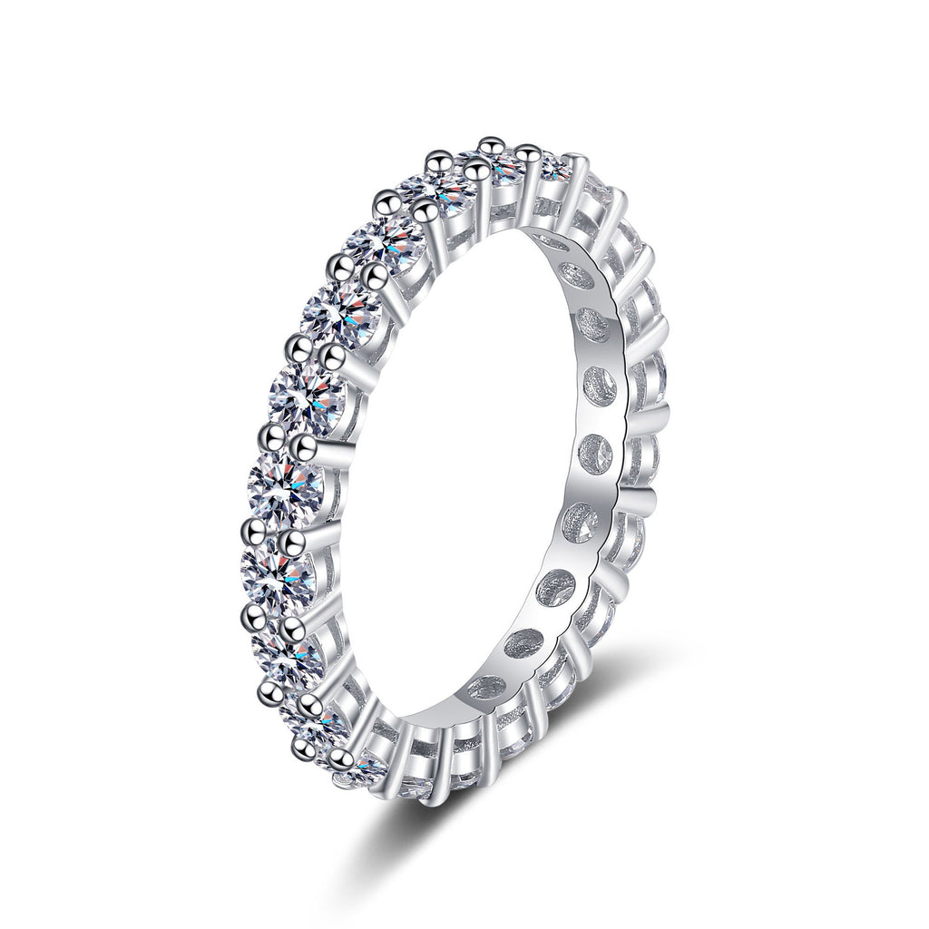 Luxuriöser 2,2 Karat Voll-Eternity Moissanit-Ring