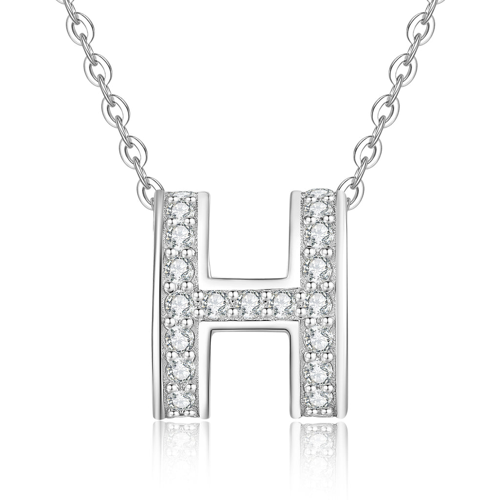 フルパヴェ「H」モアッサナイトペンダントネックレス