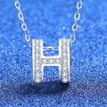 フルパヴェ「H」モアッサナイトペンダントネックレス