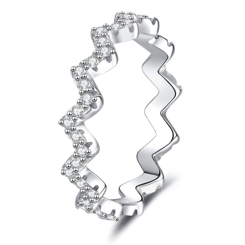 Chic Wavy Moissanite Eternity Ring