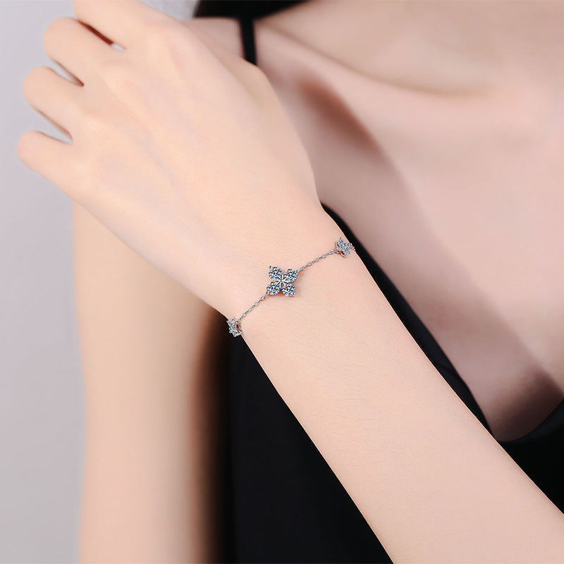 Kleeblatt Glücksbringer Moissanit-Armband
