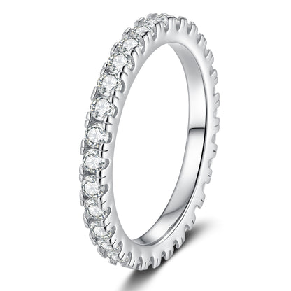 Zierlicher 0,87 ct Voll-Eternity Moissanit-Ring