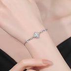 Armband mit Marquise-Klee-Moissanit