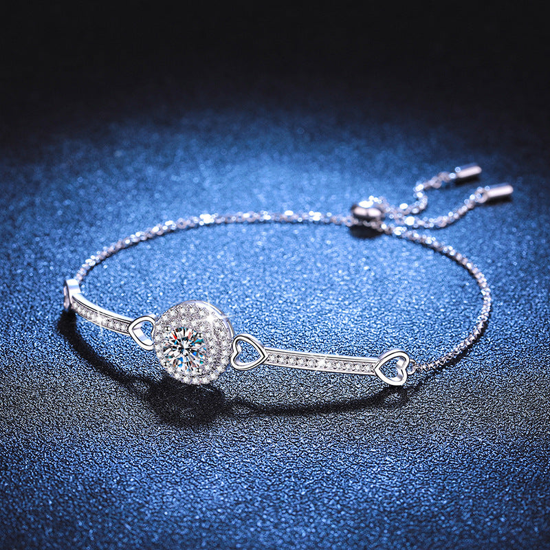 Ineinandergreifendes Herz- und Kreis-Moissanit-Armband