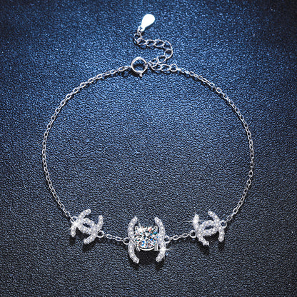 Classic Interlocking Moissanite Bracelet