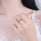 Elegant 4-Prong Crossover Moissanite Engagement Ring