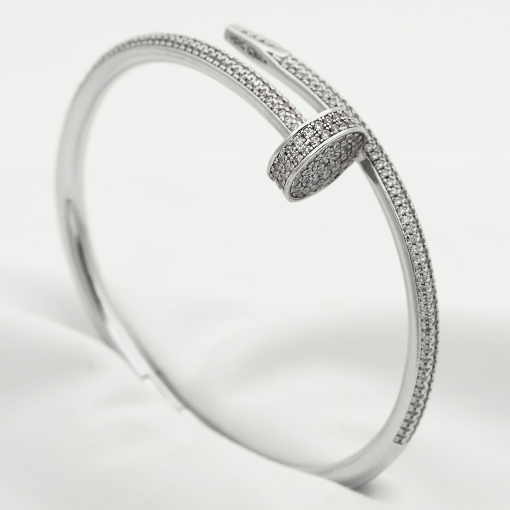 Juste un Clou 3.5mm Full Pavé Nail Bangle