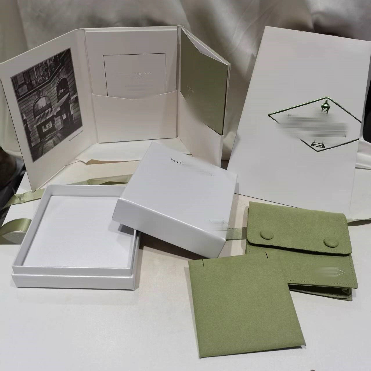 Clover Brand Jewelry Box