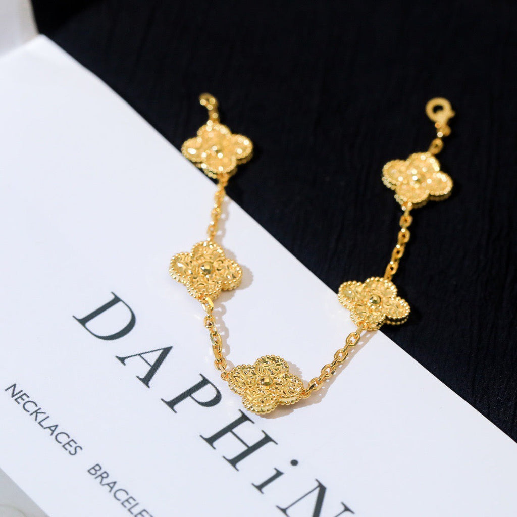 Lucky Clover 5-Motif Bracelet - Bronzing