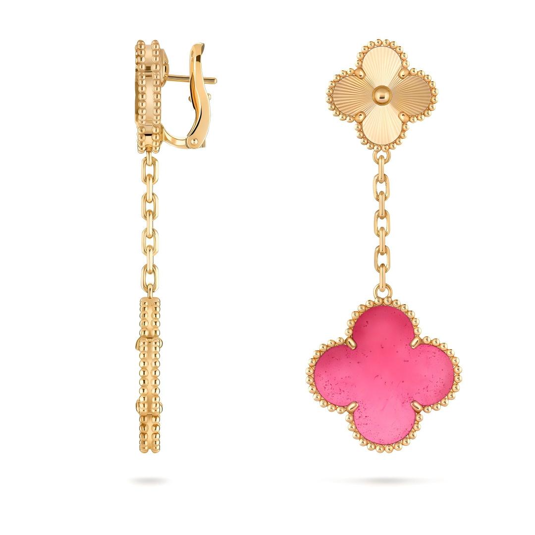 NEW CLOVER 2 MOTIF PINK ENAMEL EARRINGS