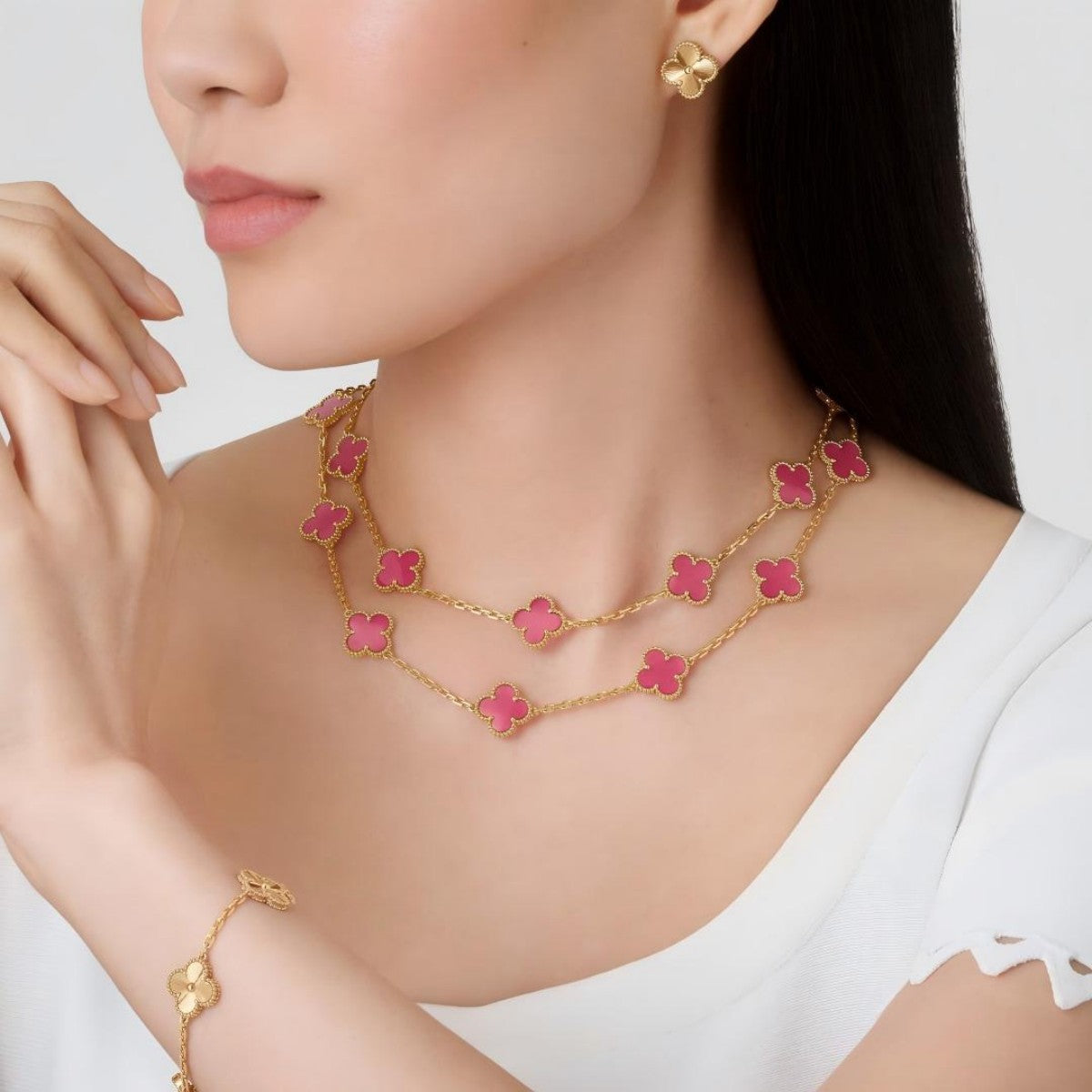 NEW CLOVER 20 MOTIFS PINK ENAMEL NECKLACE