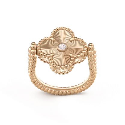 Lucky Clover Gold Reversible Ring