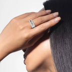Move Noa Pavé Diamant Ring mit ineinandergreifenden Bändern – kinetische Eleganz, doppelbändig