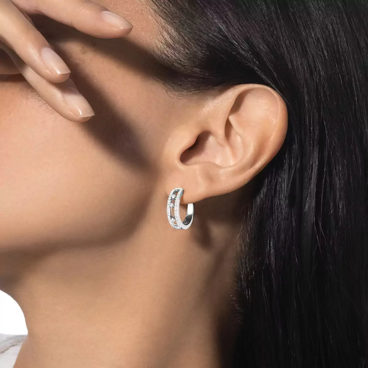 Move Pavé Diamond Hoop Earrings