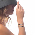Care(s) Pavé Cord Armband – Wohltätiges, symbolisches Design – Verstellbares, stilvolles Accessoire