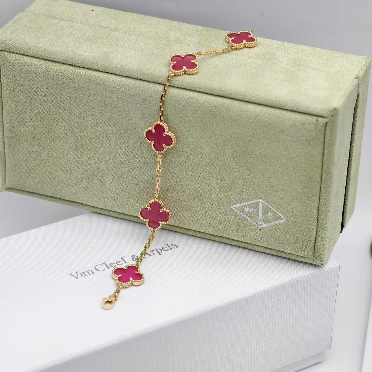NEW CLOVER 5 MOTIFS PINK ENAMEL BRACELET