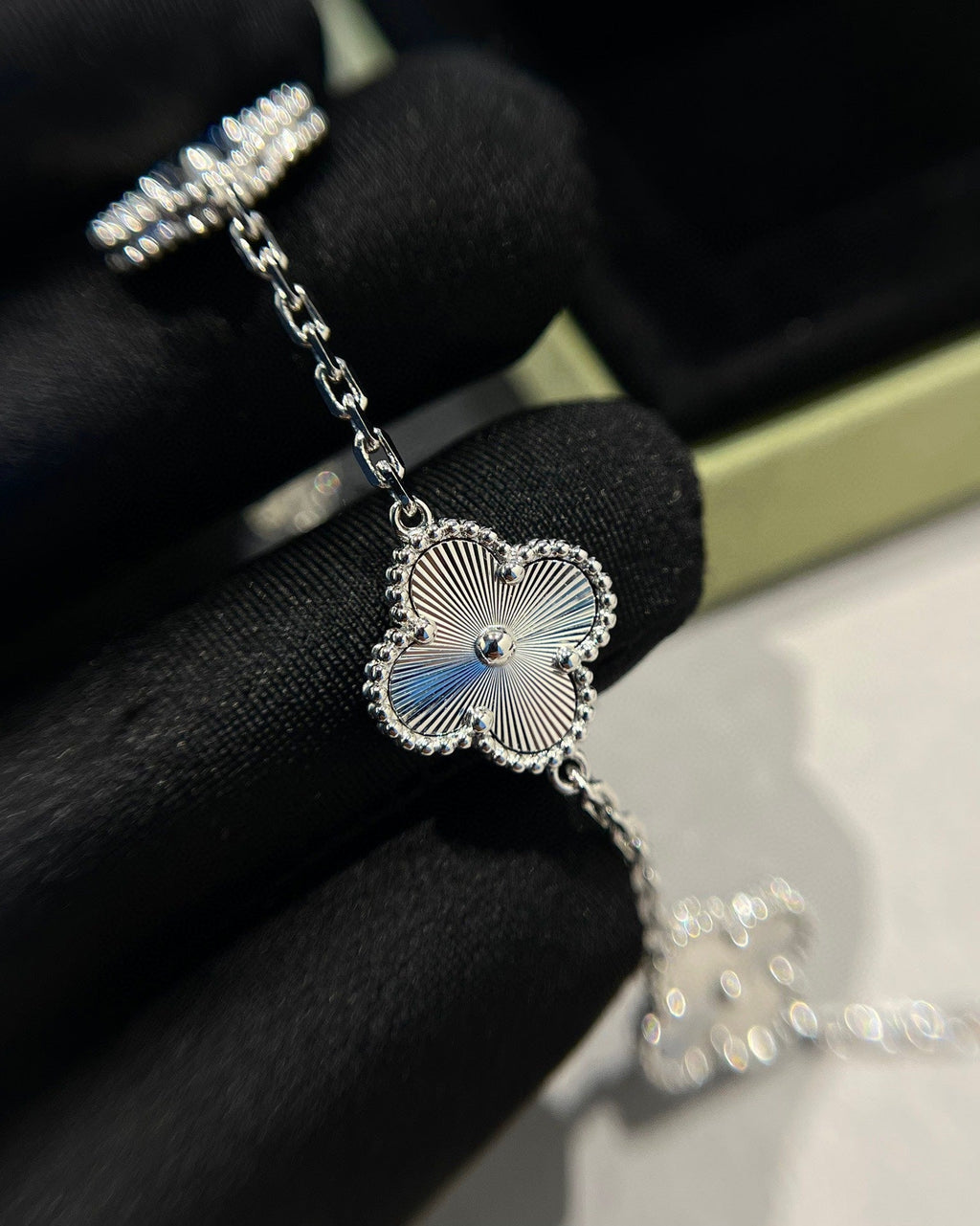 Lucky Clover 5-Motif Bracelet - Laser Collection